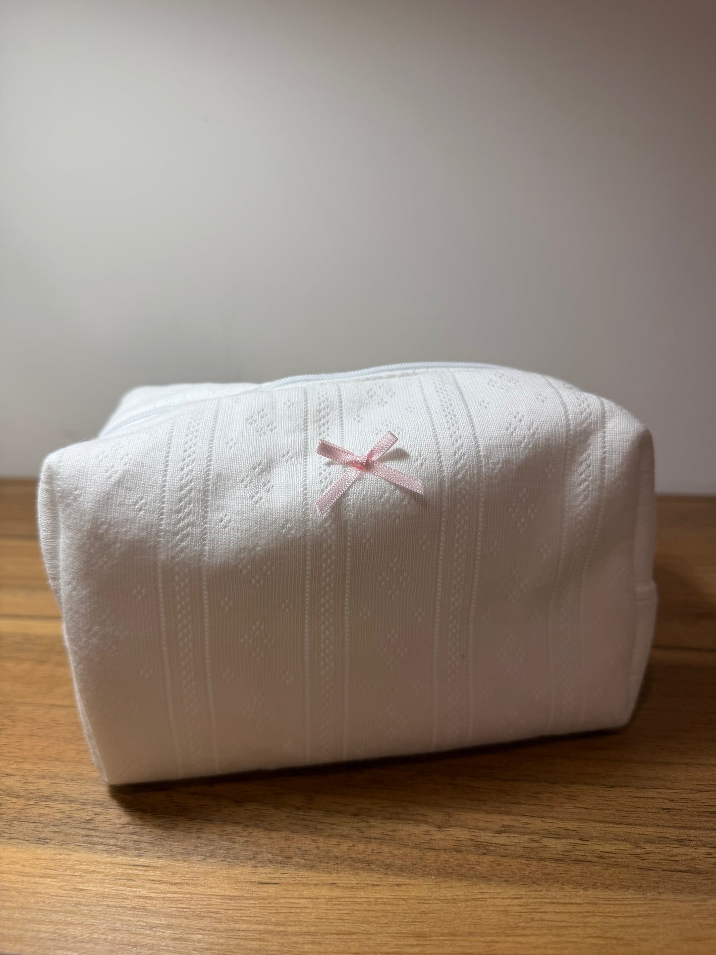 Ribbon make up pouch