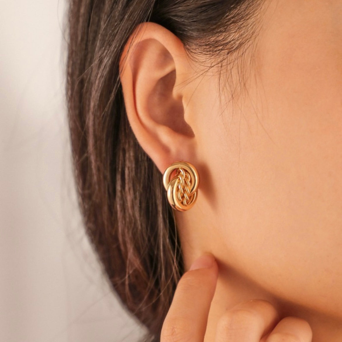 Twisted design Alloy Stud Earrings