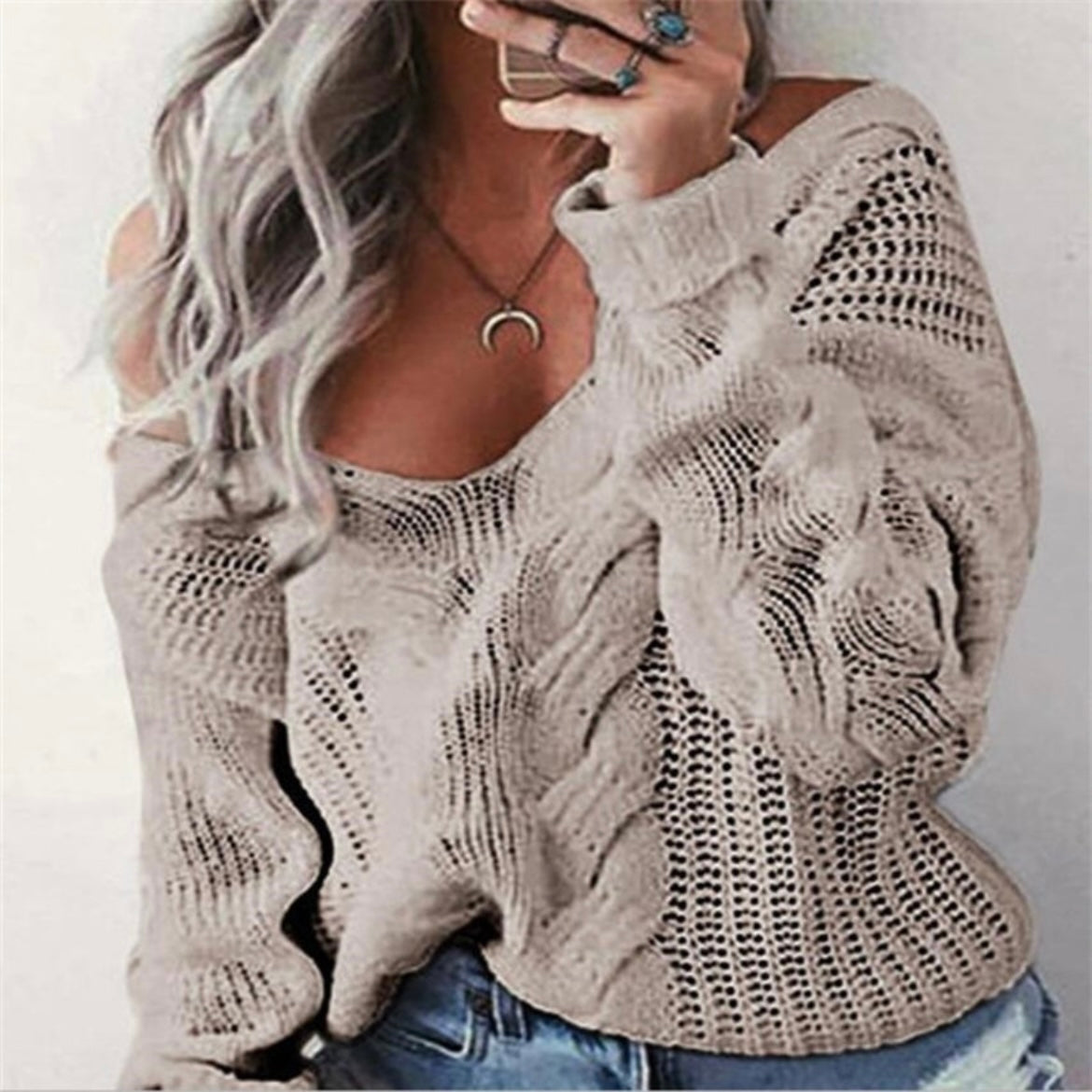 Casual V-neck Braided Knitwear