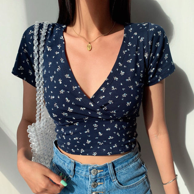 Floral V-neck Short Sleeve T-shirt