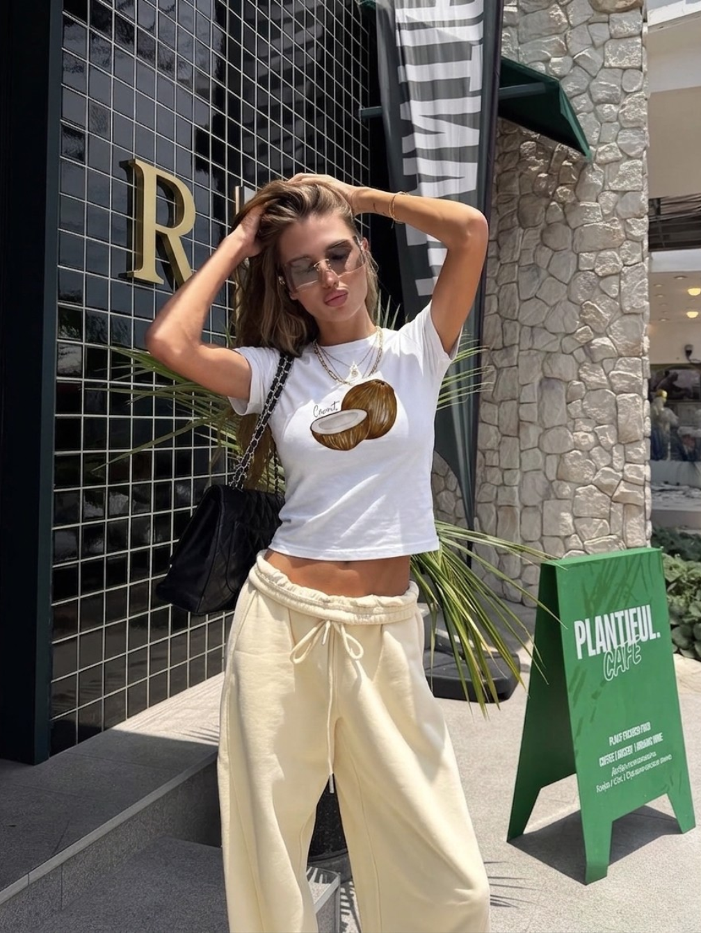Coconut Graphic Y2K Baby Tee - White Slim Fit Crop Top