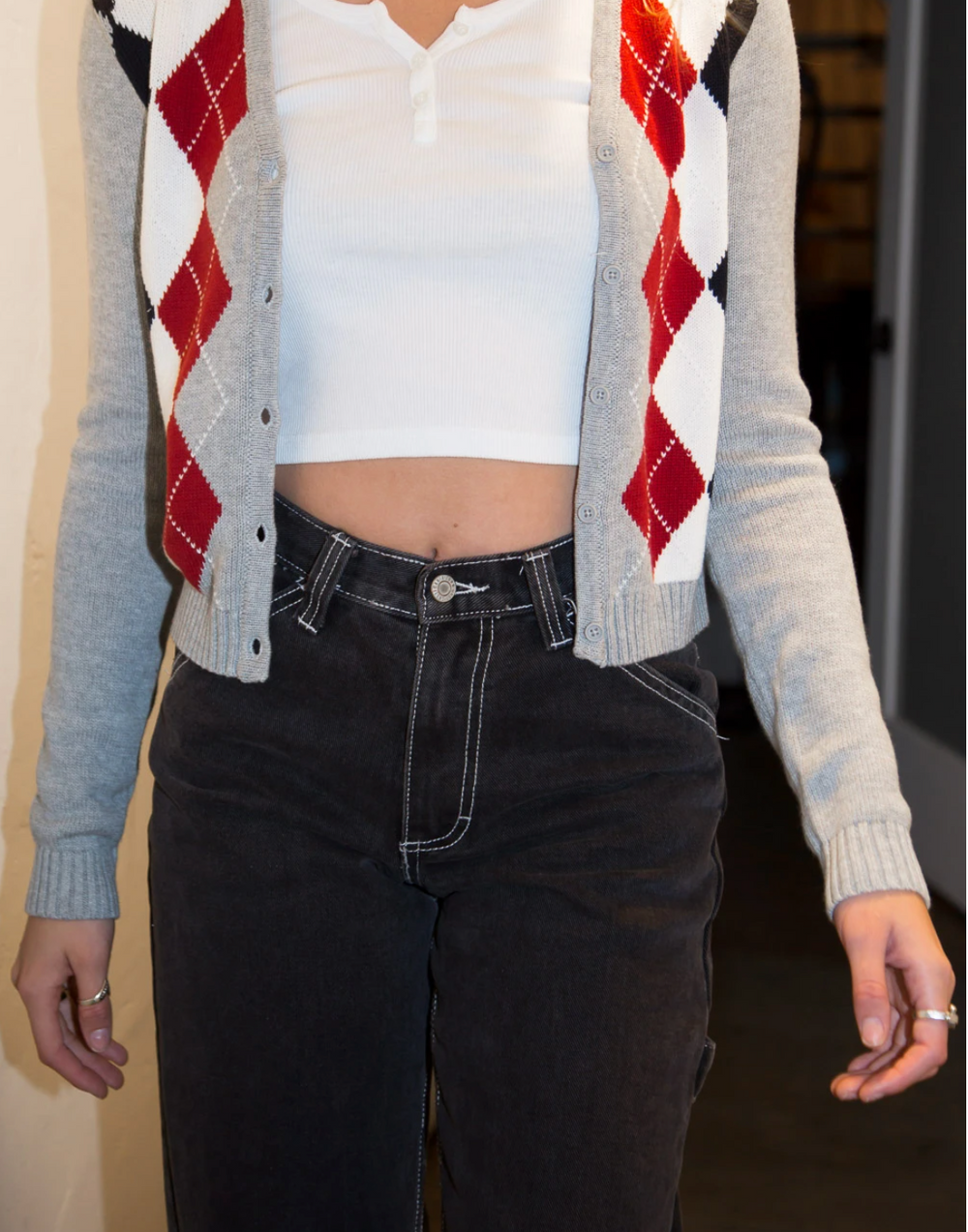 Brandy melville elizabeth sweater hotsell