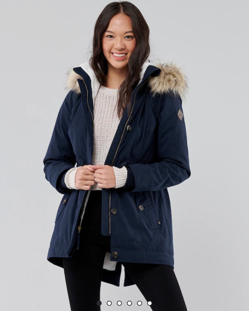 Hollister Heritage Sherpa Lined Parka ($140) ❤ liked on Polyvore featuring  outerwear, coats, navy, navy fur coat, …